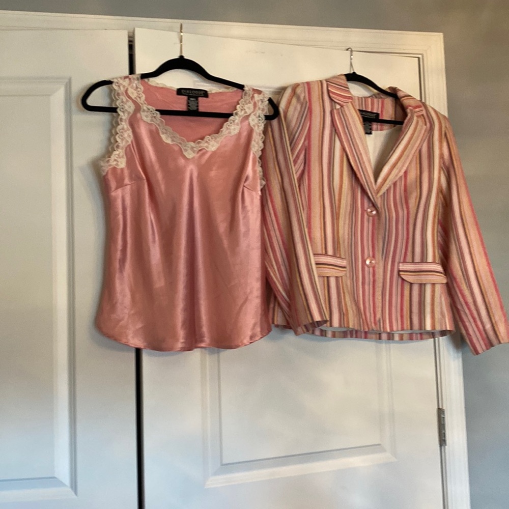 Dialogue pink satin tank with lace detail and blazer pink striped size small